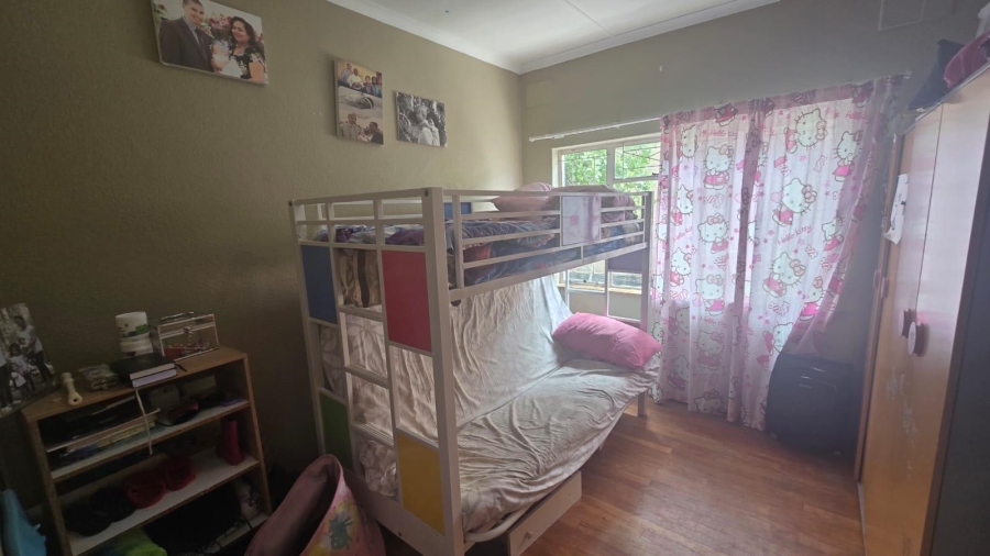 4 Bedroom Property for Sale in Avondale Western Cape